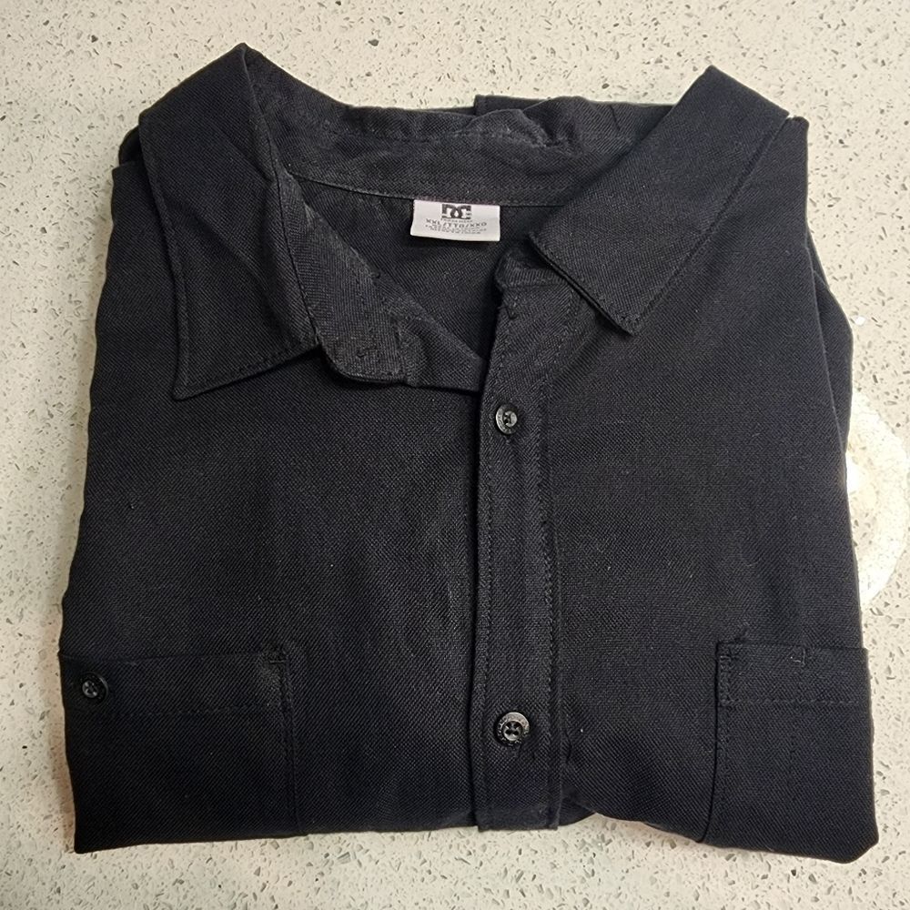 Vintage DC shoes button down